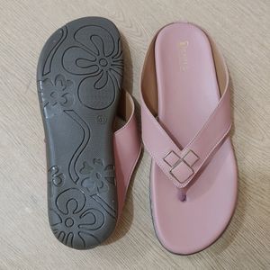 New Women Stylish & Lightweight Slipper Size-8