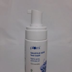 Plums Salicylic Acid Face Wash