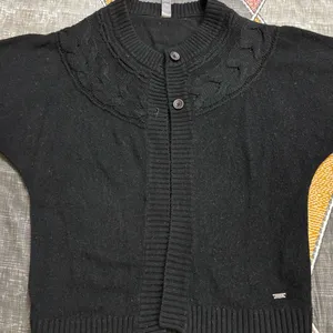 Levi’s Cardigan