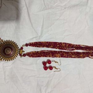 Red And Golden Emblished Jewellery Set