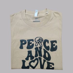 "PEACE & LOVE"