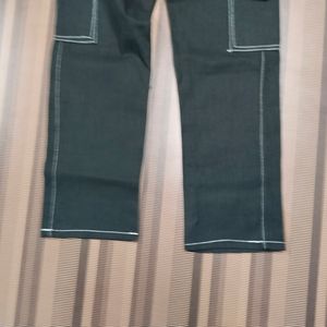 V-32 Size-28 Cargo Straight Women Denim Jeans