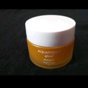 Aqualogica Glow Night Mousse