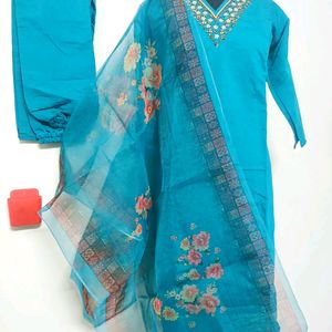 Kurti With Pant And Organza Dupatta