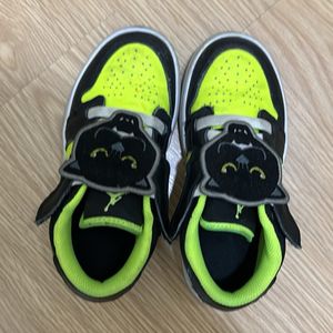 Kids unisex original Jordan 13.5C shoes, like new