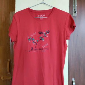 Women's Red T-shirt 🎀