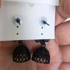 Black Jhumki Earing