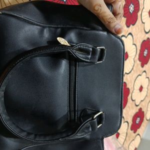 Black Leather Handbag With Side Strap