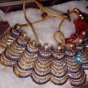 Sindrella Necklace Look