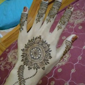 Organic Henna With Dark Stain