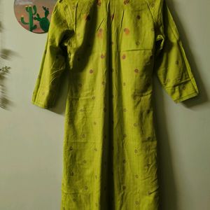 Straight Kurta With Embroidery Yoke