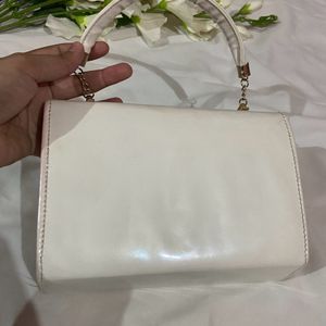 White Slingbag