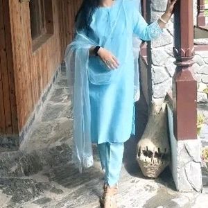 Blue Kurta Full Set With Leggings And Dupatta