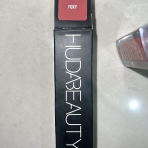 Huda Beauty Lip Gloss!!🤩