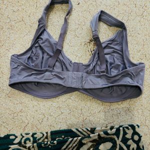 Clovia Bra For Heavy Bbs Wiredbra Nonpadded 38size