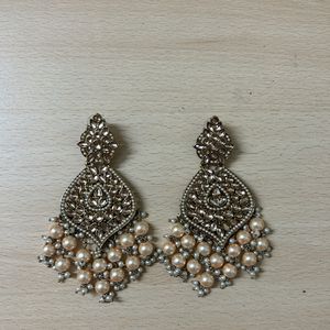 Earings