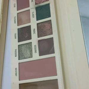 New Launch Swiss Beauty Select Light Up Palette