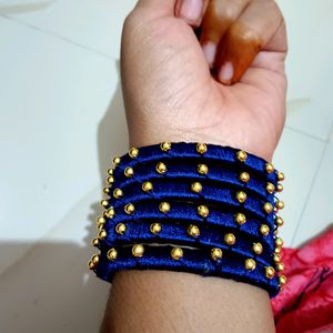 Blue 💙 Thread Bangles