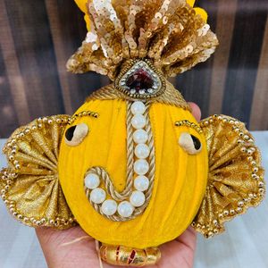 Decorated nariyal