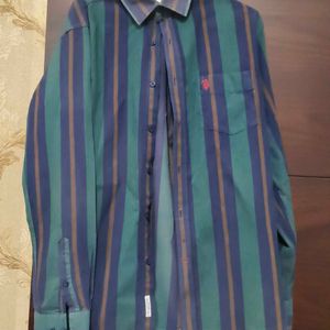 L Size Mens Shirt.......