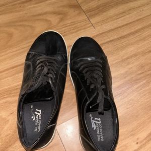 Men Shoes