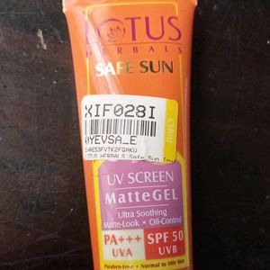 Lotus Matte Gel Sunscreen