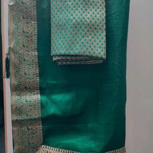 Saree With Unstitched Blouse Piece