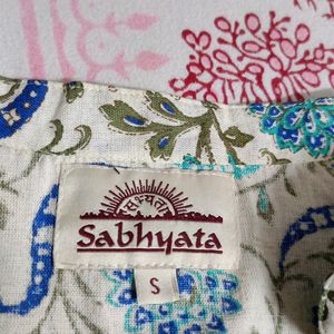 Sabhyata Women Green Floral Printed Cotton Kurta