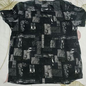 Trends Black T-shirt