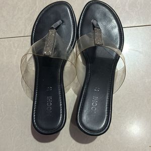 Mochi Black Wedges