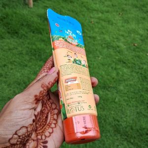 Ikkai Organic Face Wash And Scrub Combo