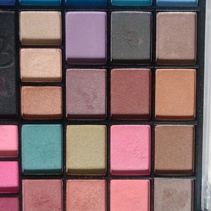 Eyeshadow Palette Unused