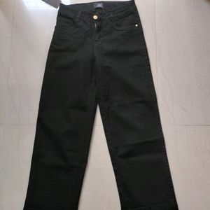 NEW STRAIGHT FIT JEANS FOR WOMEN