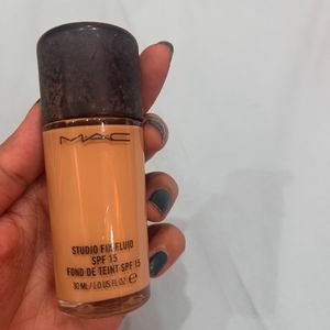 MAC NC35 foundation