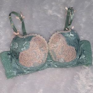 Lacy Padded Pushup Bra