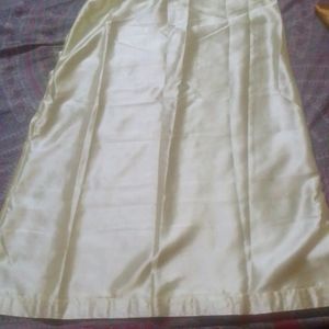 Pack Of 2 Satin Petticoat In New Condition