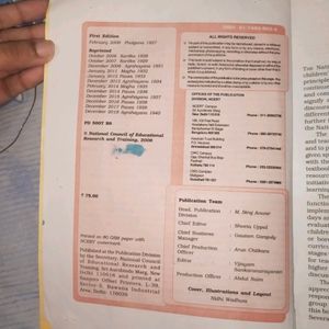 Combo Of Class 9th Beehive And Economics Book