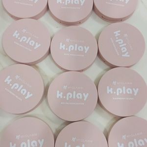 Highlighters And Blushes K.Play