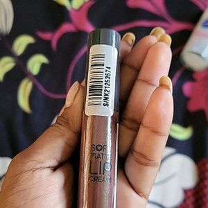 Swiss Beauty Lip Cream Velvet Matte Finish