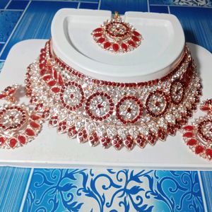 Attractive Necklace Set