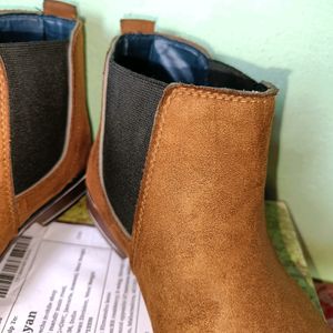 Chelsie Boot (Brown)