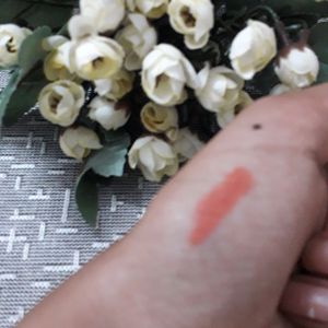 Lipstick Of IbA