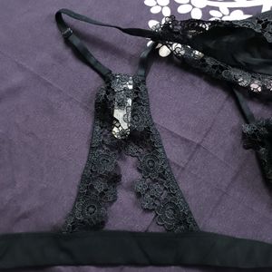 Lace Bra.....32B