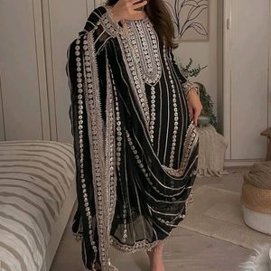 New Standard Pakistani Poshaq Dresses Beautiful Dr