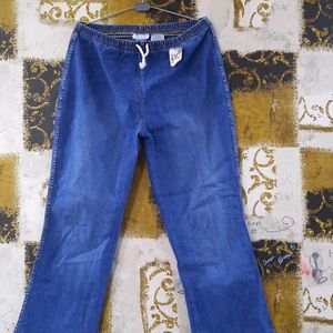 New d & co. jeans with elasticated waist 32 OR 34 Waist