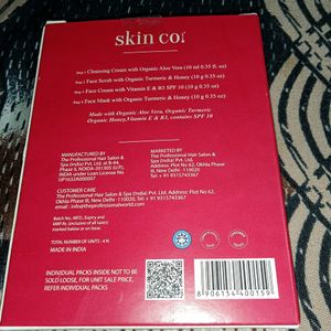 Skin Co. Facial Kit Detoxifying & Brightning Glow