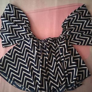 Off Shoulder Crop top, Can Be Worn As A Normal Top