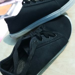 Women's Black Sports Shoes