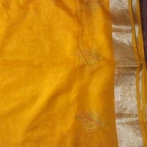 Yellow 💛 Organza Saree