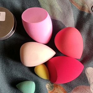 Faces Canada Beauty Blender With Jar